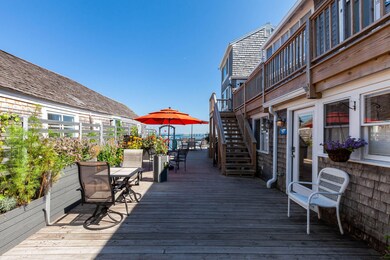 353CommercialSt-24-w