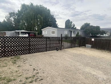 585 Conover St, Eagle, ID 83616 - photo 2