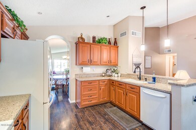 951 E Divot Dr, Tempe, AZ 85283 - photo 7