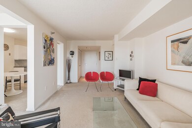 Chelsea Towers unit 713, Bethesda, MD 20817 - photo 3