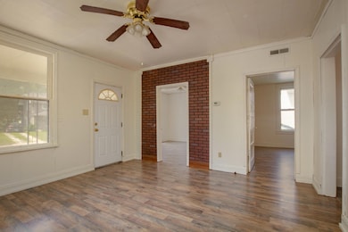 Holt_807WBrower-14
