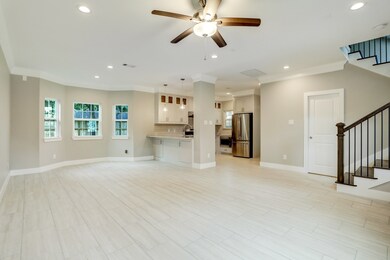 418 Avenue of Oaks St, Houston, TX 77009 - photo 2