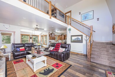 GREAT ROOM - LOFT