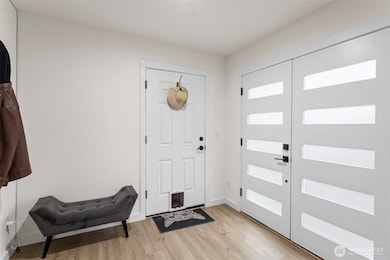 10615 2nd Place SW, Seattle, WA 98146 - photo 2