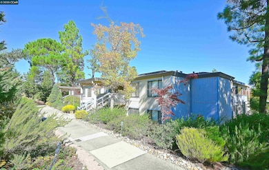 1361 Singingwood Ct unit 7, Walnut Creek, CA 94595 - photo 2