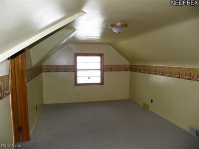 5493 Clement Ave, Maple Heights, OH 44137 - photo 7