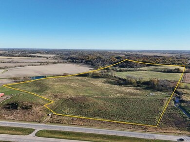 0 U S 61 unit 25549725, Muscatine, IA 52761 - photo 4