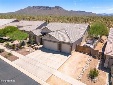 04-Aerial front of home
