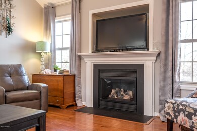 8512 Braeburn Ridge Dr, Louisville, KY 40228 - photo 4