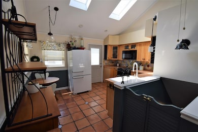 544 E Royal Forest Blvd, Columbus, OH 43214 - photo 6