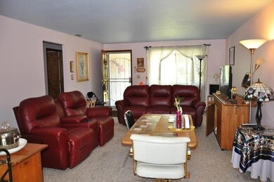 636 SW Sunwood Way, Grants Pass, OR 97526 - photo 3