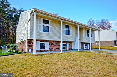 8615 Sumter Ln, Clinton, MD 20735 - photo 2