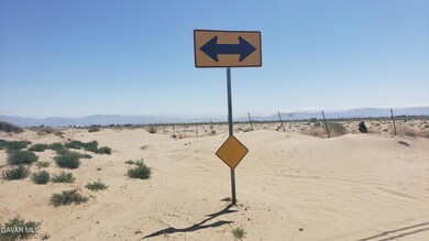 80 80th St E, Lancaster, CA 93535 - photo 2