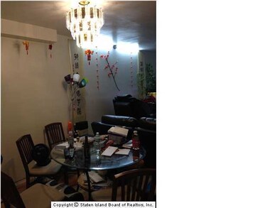 67 Skyline Dr, Staten Island, NY 10304 - photo 7