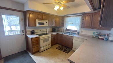 1209 17th Ave E, Menomonie, WI 54751 - photo 3