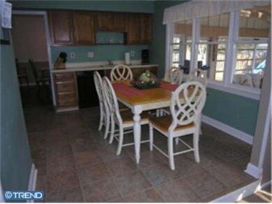 97 Maple Point Dr, Langhorne, PA 19047 - photo 6