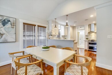 702 Walton St, Houston, TX 77009 - photo 5