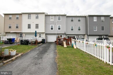 217 Bartlett St, Reading, PA 19611 - photo 3