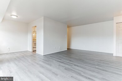 7598 Gales Ct unit 4, Manassas, VA 20109 - photo 5