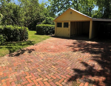 Driveway/ Carport