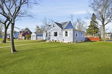 35 Yale St, South Hadley, MA 01075 - photo 3