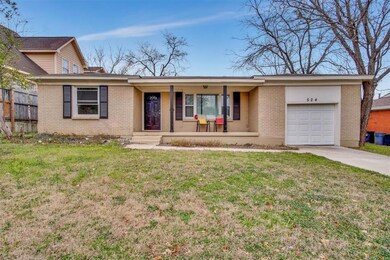 524 Crandle Dr, Fort Worth, TX 76108 - photo 2