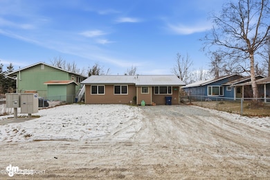 136 E Beaver Ave, Palmer, AK 99645 - photo 4