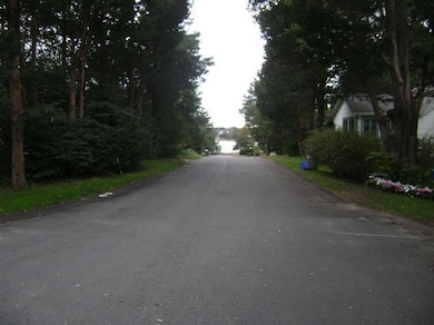 52 Wamsutta Ave, Pocasset, MA 02559 - photo 3