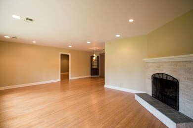 1132 Azalea Dr, Tallahassee, FL 32301 - photo 5