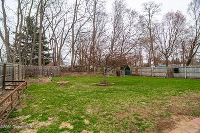 2040 Fiero Ave-4