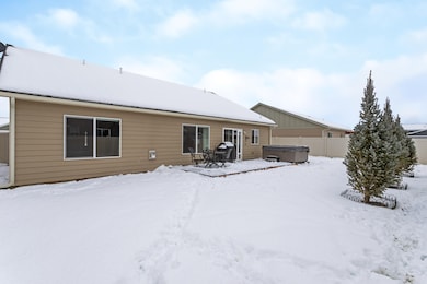 1027 Clark Fork Dr, Kalispell, MT 59901 - photo 5