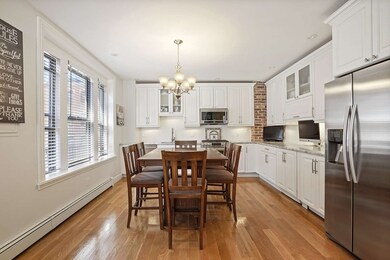 4-6 Henchman St unit 4, Boston, MA 02113 - photo 6