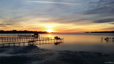 Ultra low Tide in Winter. Still have deep water at