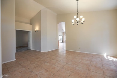 1532 W Wagner Dr-6