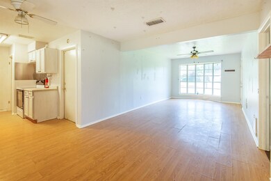 16926 Tibet Rd, Friendswood, TX 77546 - photo 3