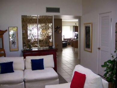 Beautirful Formal Living/Dining Room!