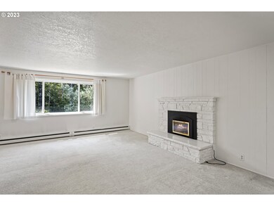 2390 17th St, Florence, OR 97439 - photo 7