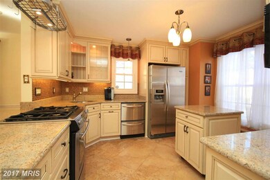 10004 Beacon Pond Ln, Burke, VA 22015 - photo 4