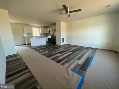 426 Frick Ave, Waynesboro, PA 17268 - photo 5