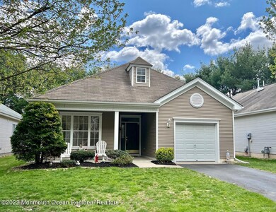 50 Spring Meadow Dr Lakewood-large-028-0