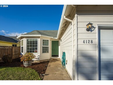 4128 Forsythia St, Springfield, OR 97478 - photo 3