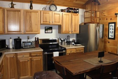 Kitchen w/stainless steel appliances