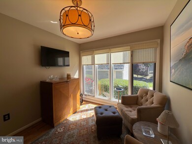 1319 Wedgewood Manor Way, Reston, VA 20194 - photo 4