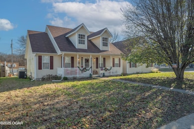 2003 Blue Jay Dr, Webb City, MO 64870 - photo 2