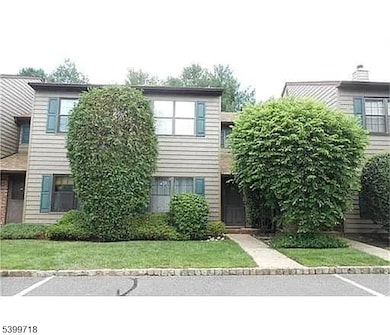 5 Pheasant Run, Edison, NJ 08820 - photo 2