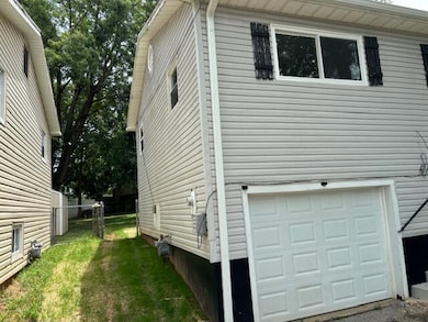 2074 N Albertha Ave, Springfield, MO 65803 - photo 5