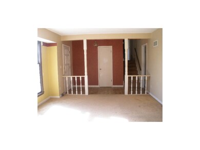 408 N Adams St, Raymore, MO 64083 - photo 4