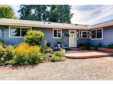 30104 Hayes Ln, Junction City, OR 97448 - photo 2