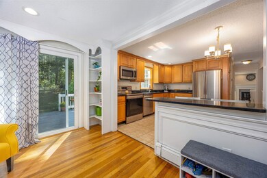 5 Aaron Way, Litchfield, NH 03052 - photo 2