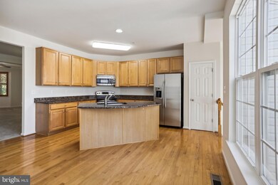 23143 Arora Hills Dr, Clarksburg, MD 20871 - photo 3